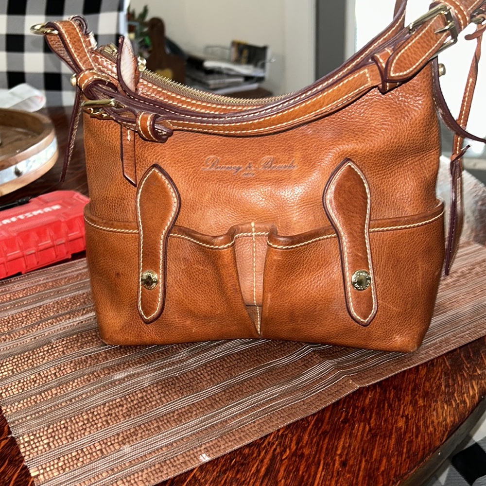 Dooney & Bourke - Picture 8 of 9